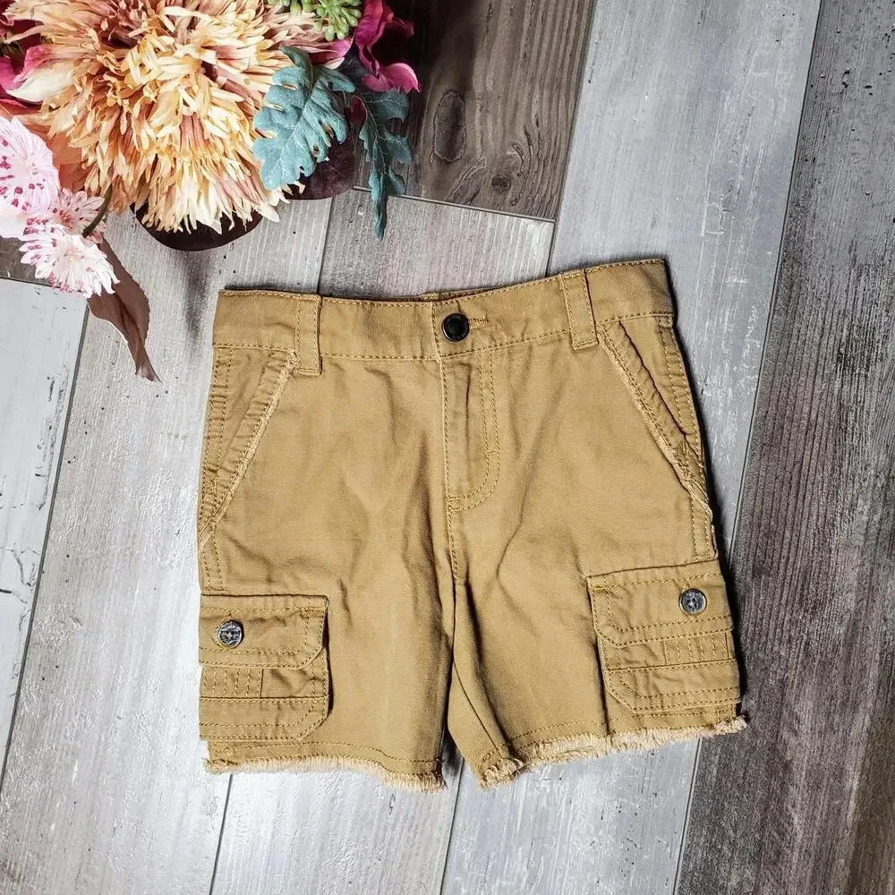 Genuine Kids from OshKosh Tan Raw Hem Cargo Toddler Boy Shorts Size 18m NWOT